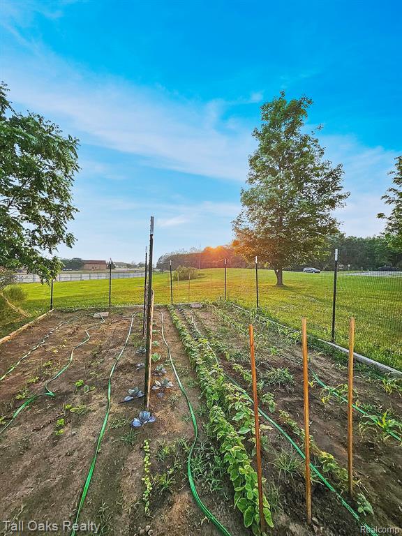 9198 Hegel Road, Goodrich Vlg, MI — Photo 39