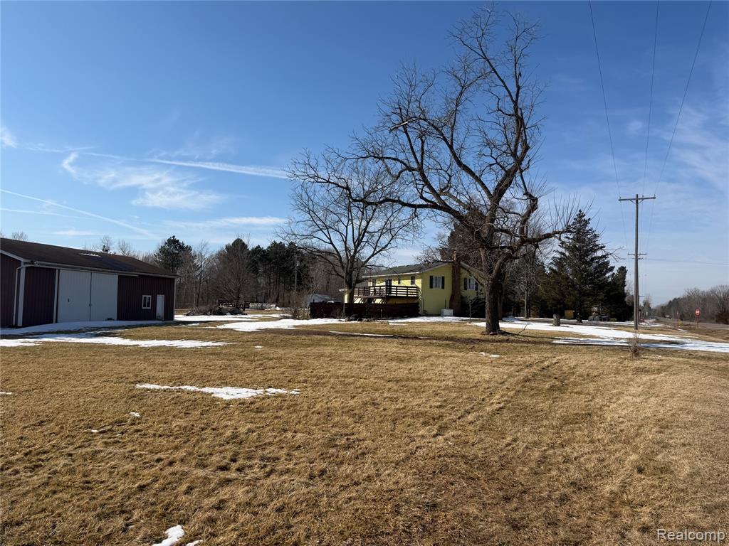 5749 Leix Road, Mayville Vlg, MI 48744 — Photo 9