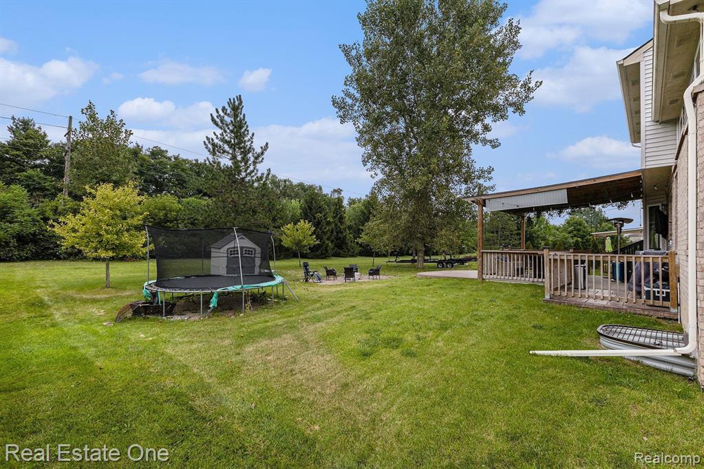 42802 N CUMBERLAND Drive, Van Buren, MI 48111 — Photo 33