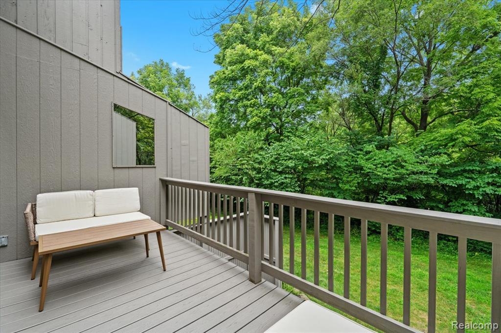 2208 Applewood Court, Ann Arbor, MI 48103 — Photo 8