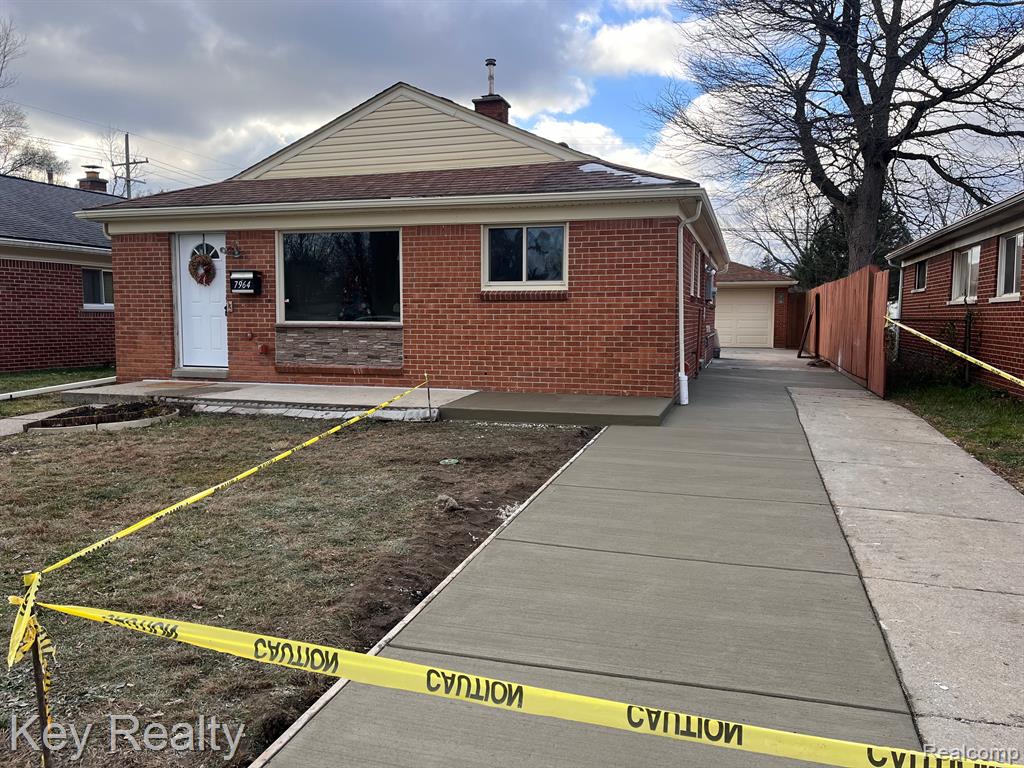 7964 ELM Street, Taylor, MI 48180 — Photo 2