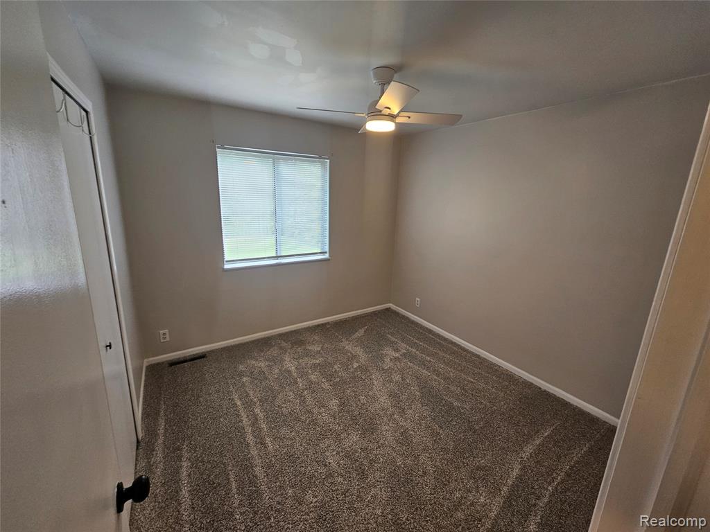 1210 Bay Ridge, Highland, MI 48356 — Photo 15
