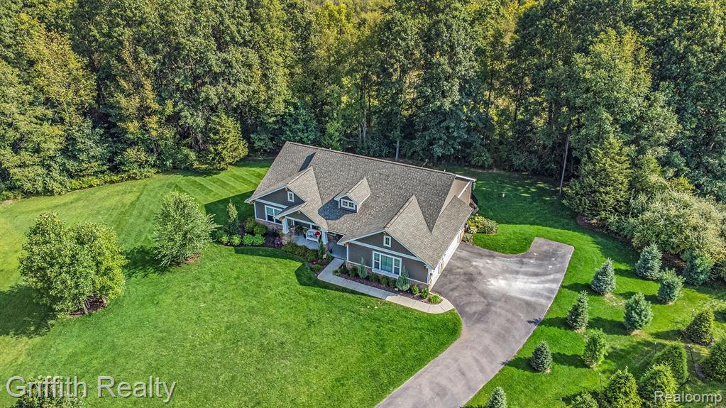 8285 MEADOW CREEK Lane, Pinckney, MI 48169 — Photo 46