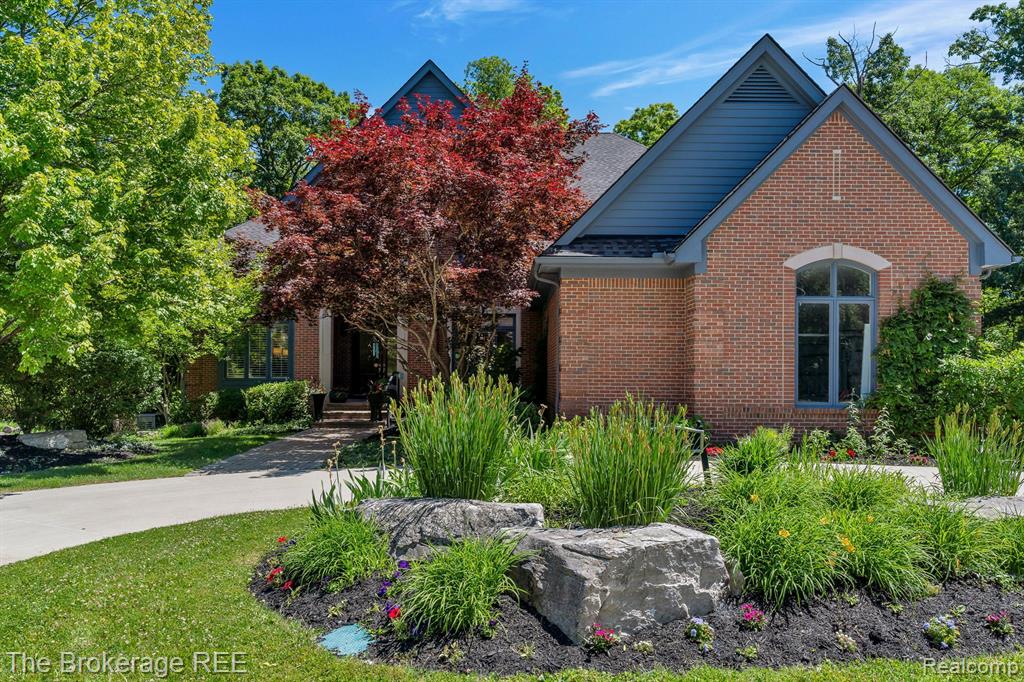 6995 HAWK WOODS Court, West Bloomfield, MI — Photo 71