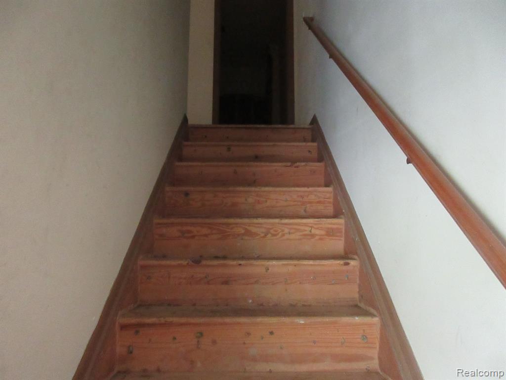 4010 HARDING Street, Detroit, MI 48214 — Photo 7