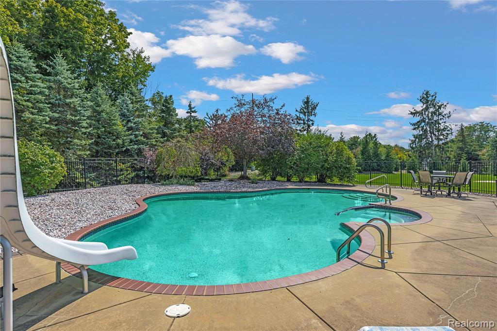 50045 E Fellows Creek Court, Plymouth, MI 48170 — Photo 76