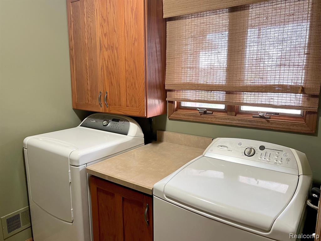 1198 KNIGHTSBRIDGE Road, Canton, MI 48187 — Photo 20