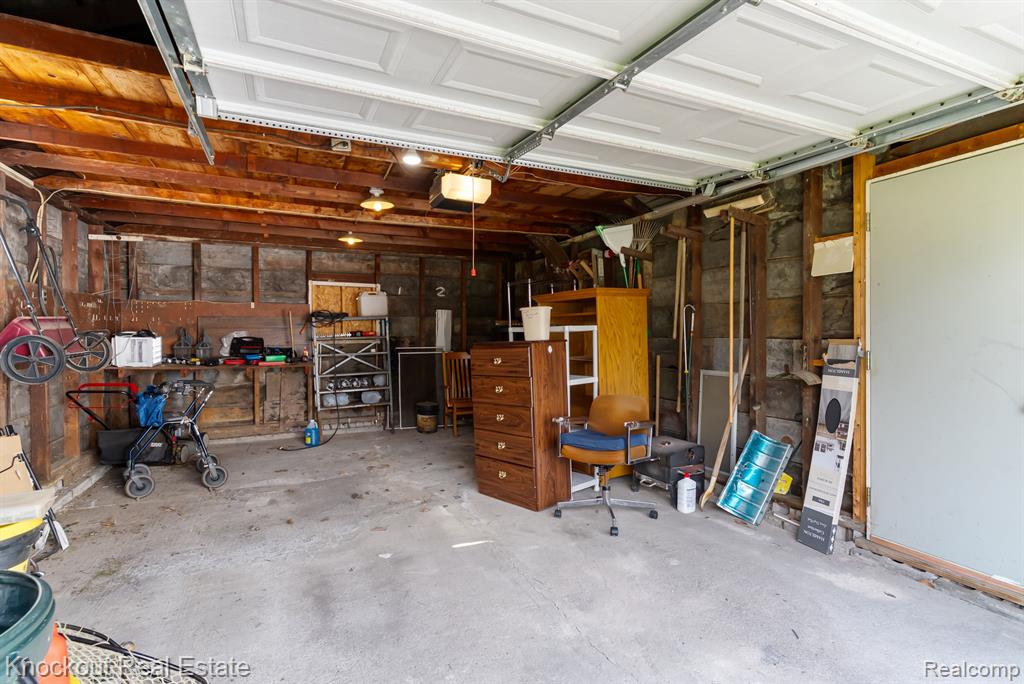 203 ATHLETIC Street, Otisville, MI 48463 — Photo 23