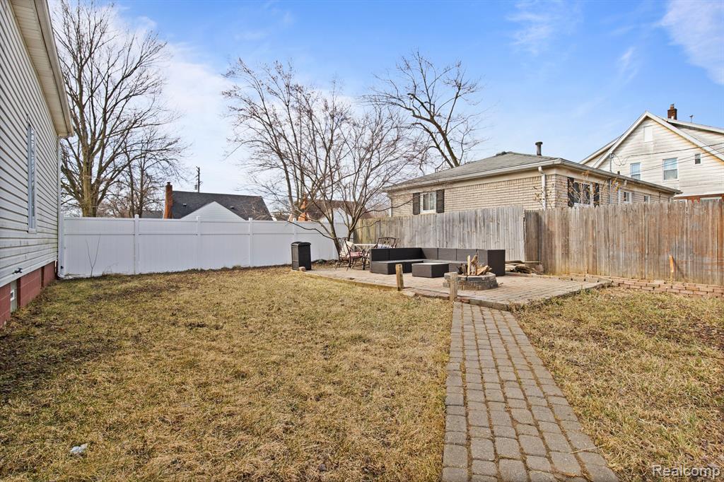 502 WHITE Avenue, Lincoln Park, MI 48146 — Photo 5
