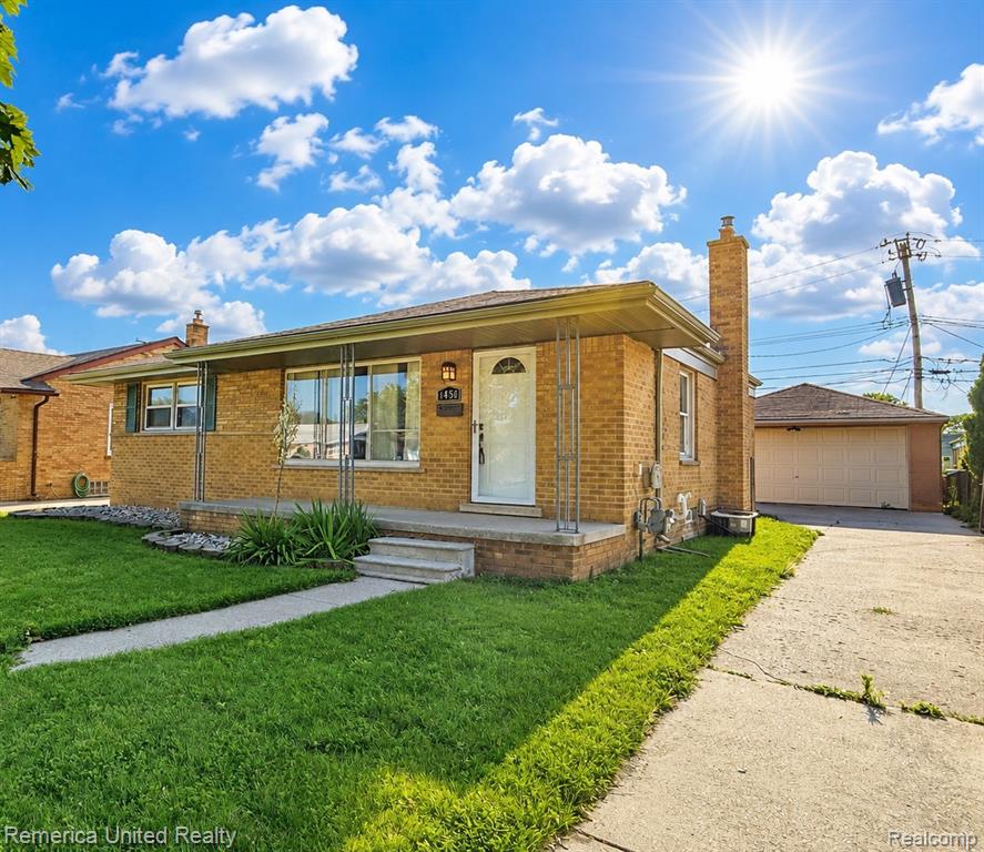 6450 Golfview Street, Garden City, MI — Photo 3