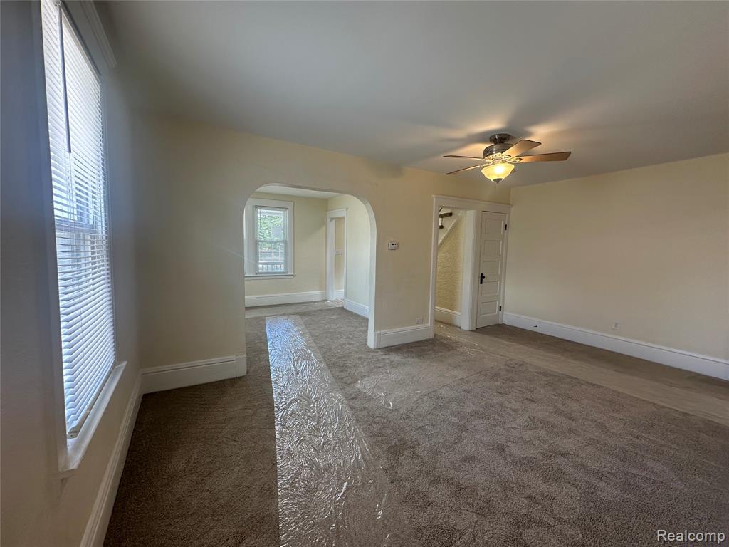 18576 Jefferson, Riverview, MI 48193 — Photo 5