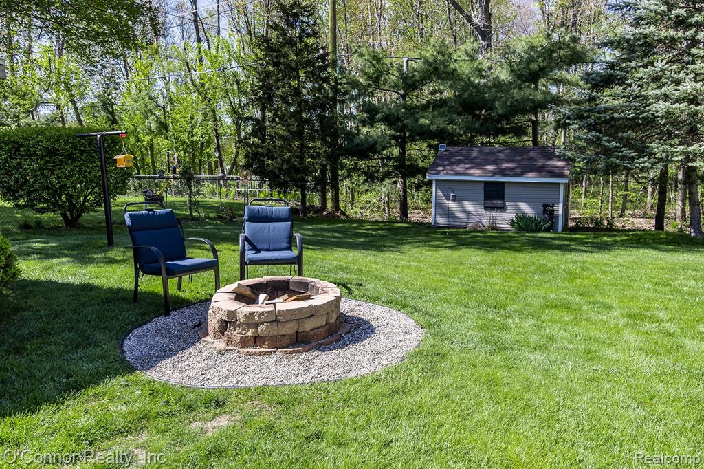 4234 Atkins Road, Port Huron, MI 48060 — Photo 30