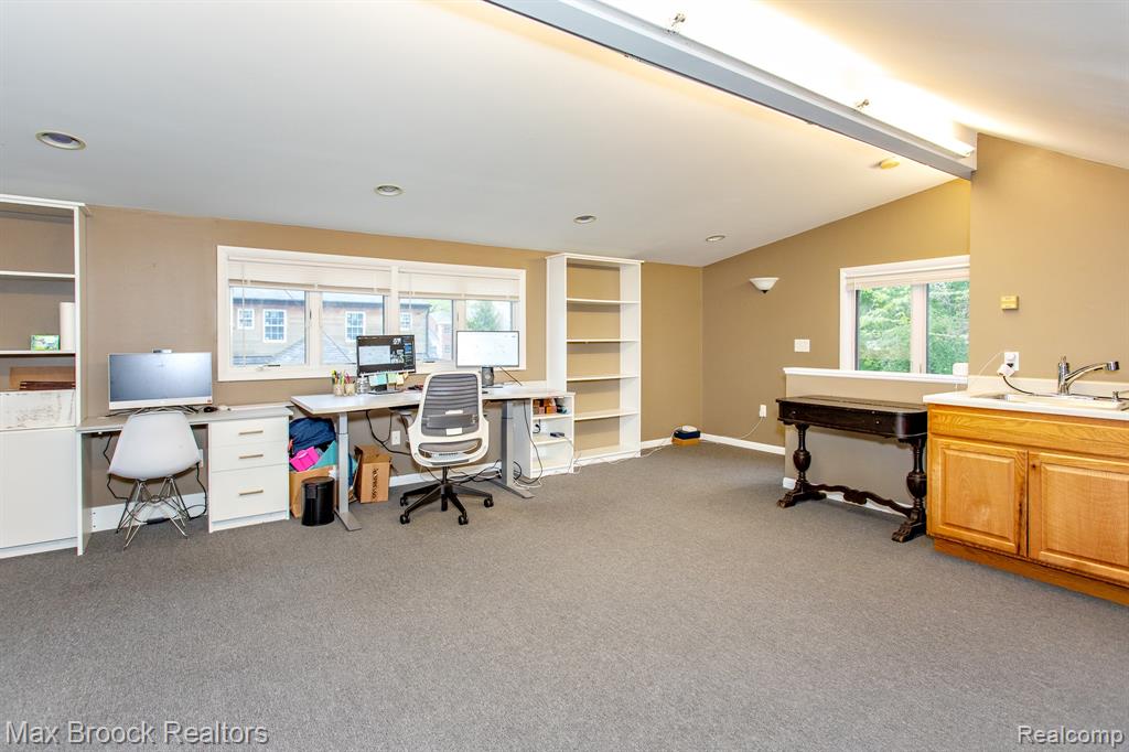 12769 Lasalle Lane, Huntington Woods, MI — Photo 54