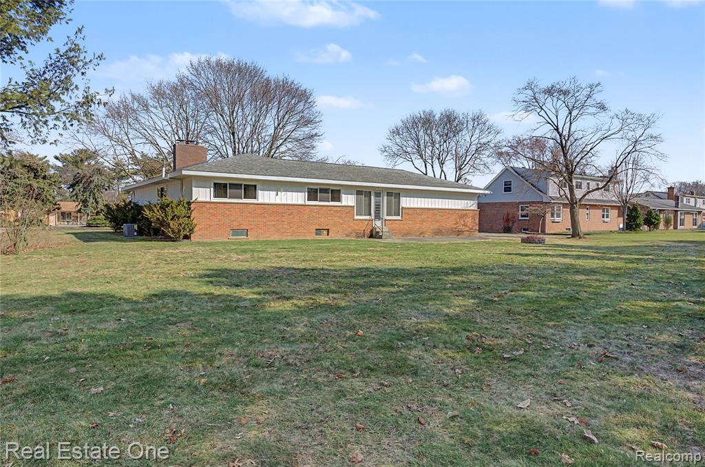 5388 Daniel Drive, Brighton, MI 48114 — Photo 22
