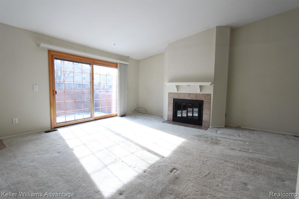 22266 Pondview, Novi, MI — Photo 4