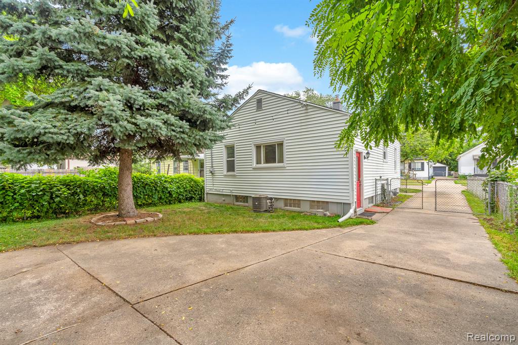 8661 Cadillac Avenue, Warren, MI 48089 — Photo 28