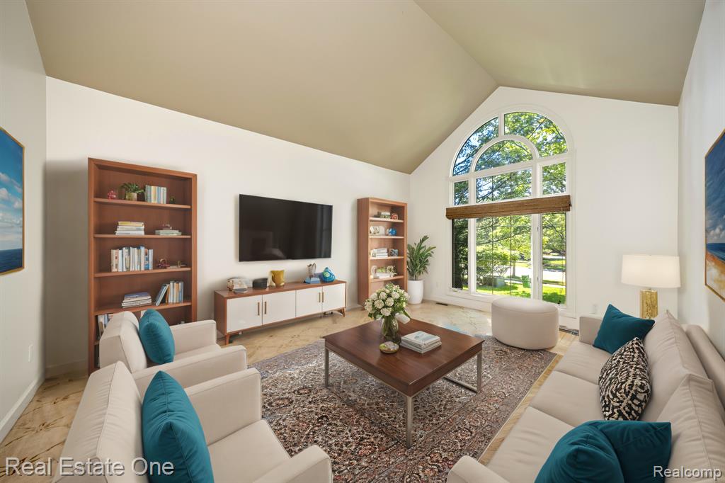 6745 CHARING Crossing, West Bloomfield, MI — Photo 30