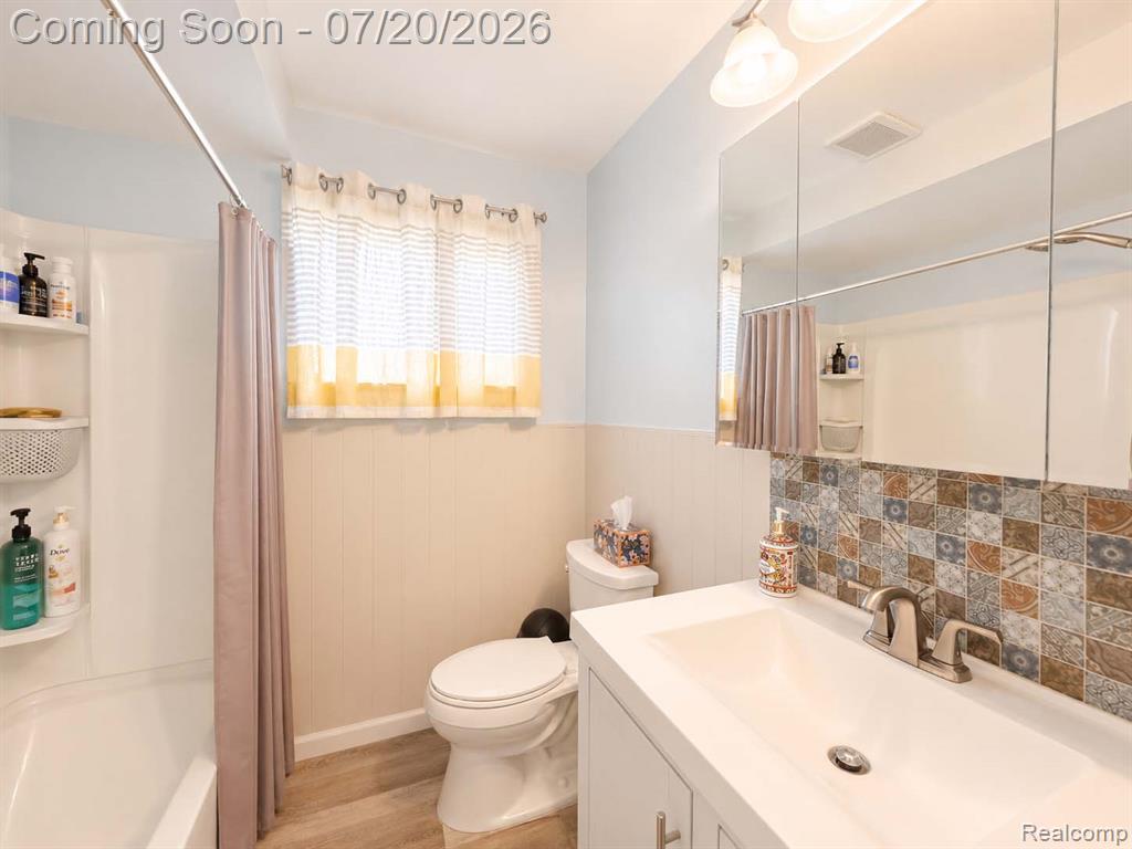 9100 Brentwood Street, Livonia, MI 48150 — Photo 9