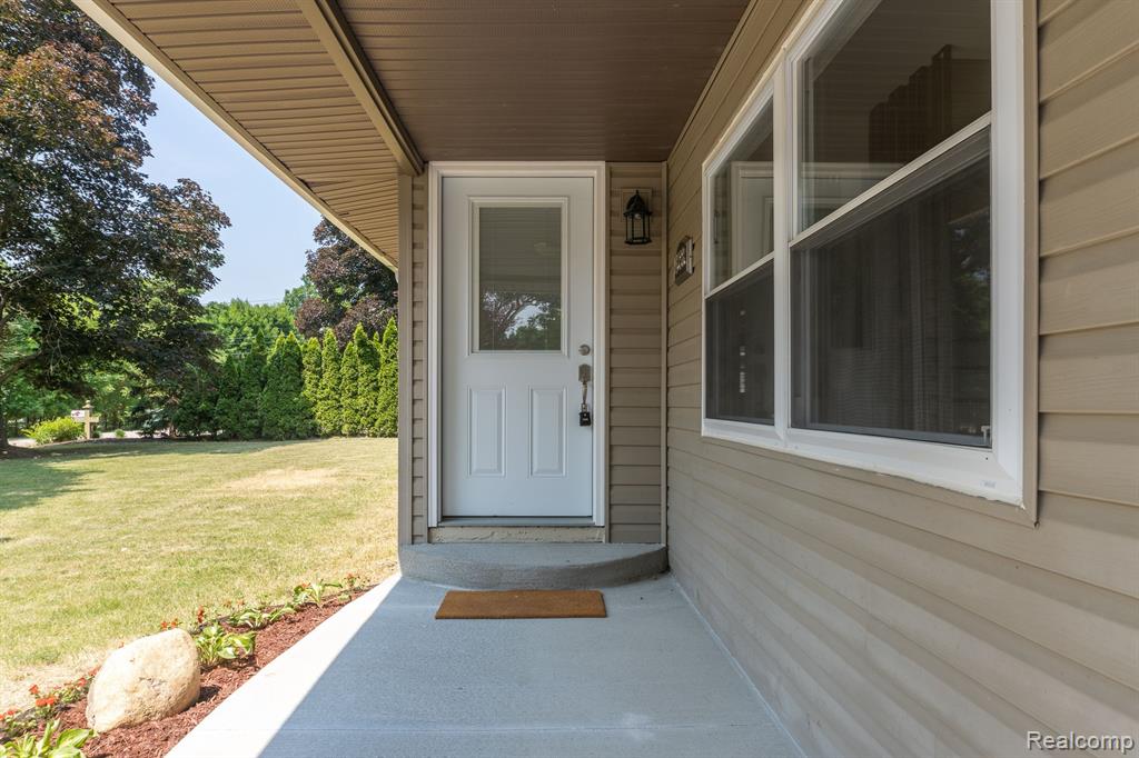 46236 SUNSET Street, Northville, MI 48167 — Photo 36