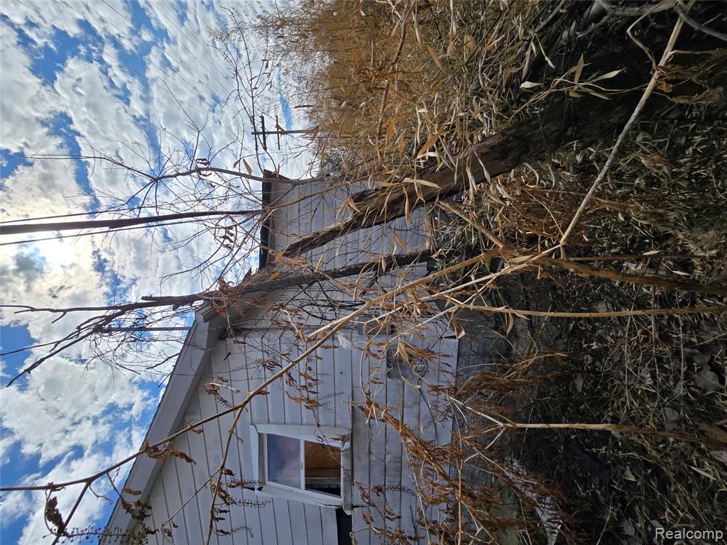17325 Barlow Street, Detroit, MI 48205 — Photo 8