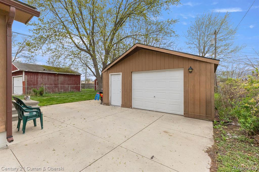 6325 CORDELL Street, Romulus, MI 48174 — Photo 16
