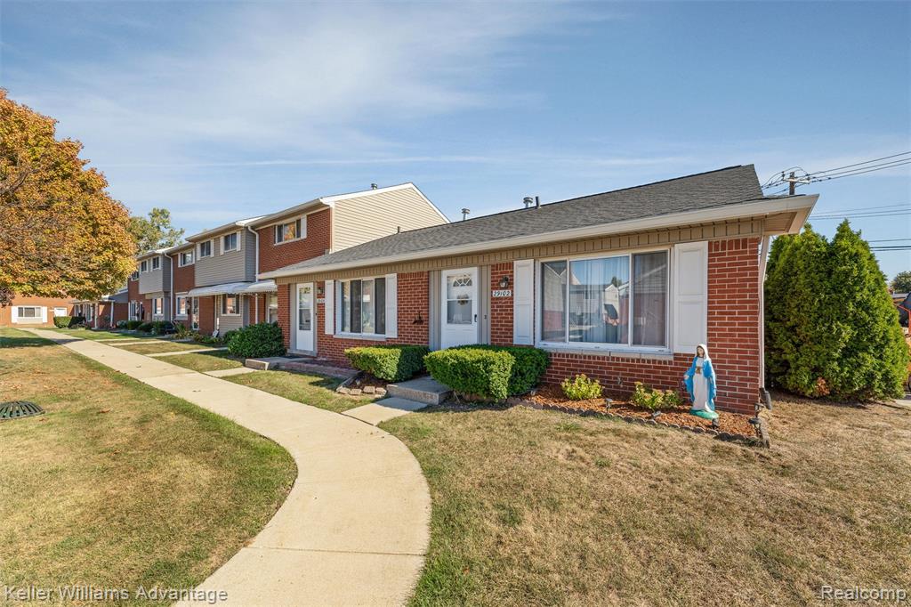 29102 Manchester Street, Westland, MI — Photo 2