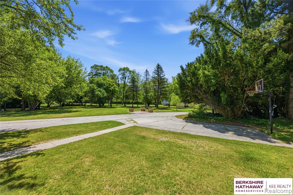 8025 Fieldcrest Drive, Brighton, MI 48116 — Photo 35