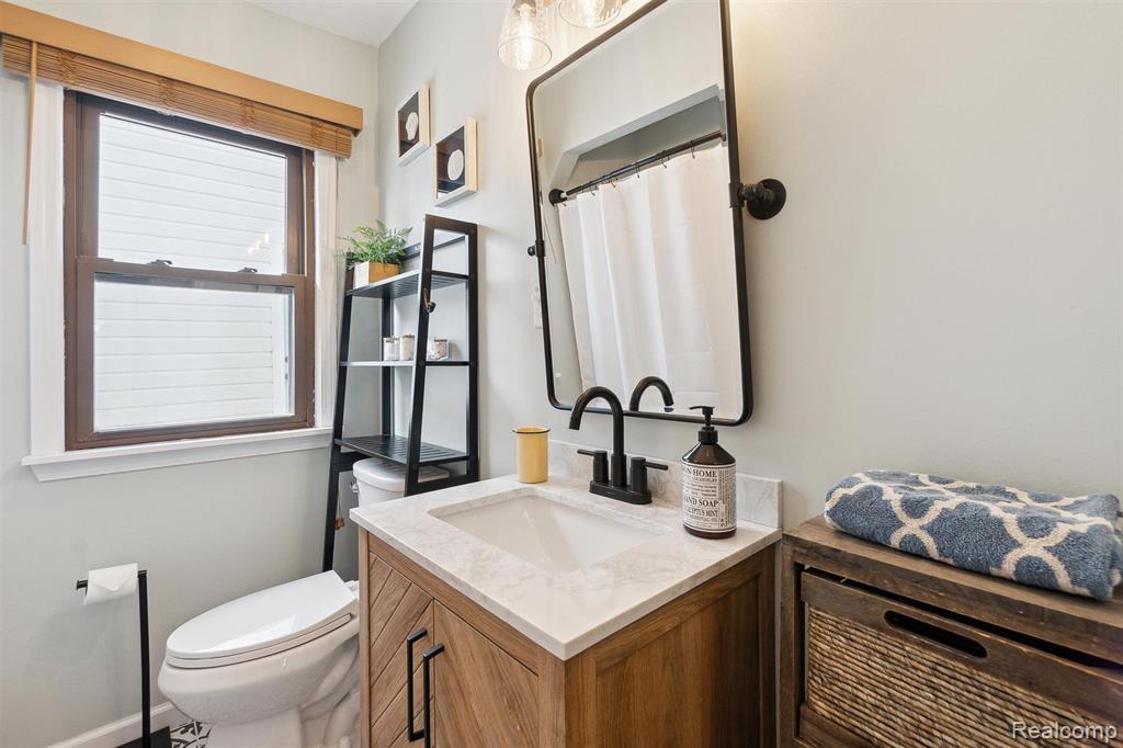 5096 DURNHAM Drive, Waterford, MI 48327 — Photo 26