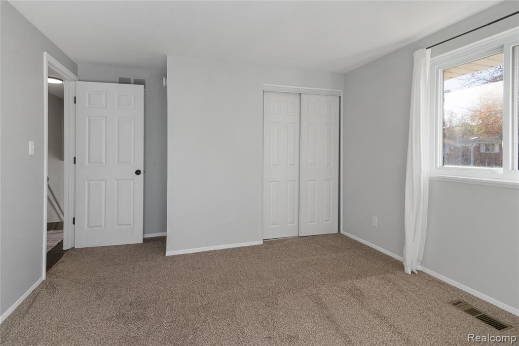 43606 Gainsley Drive, Sterling Heights, MI 48313 — Photo 12