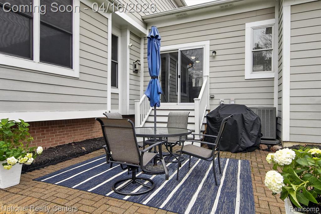 43181 Emerson Way, Novi, MI 48377 — Photo 46