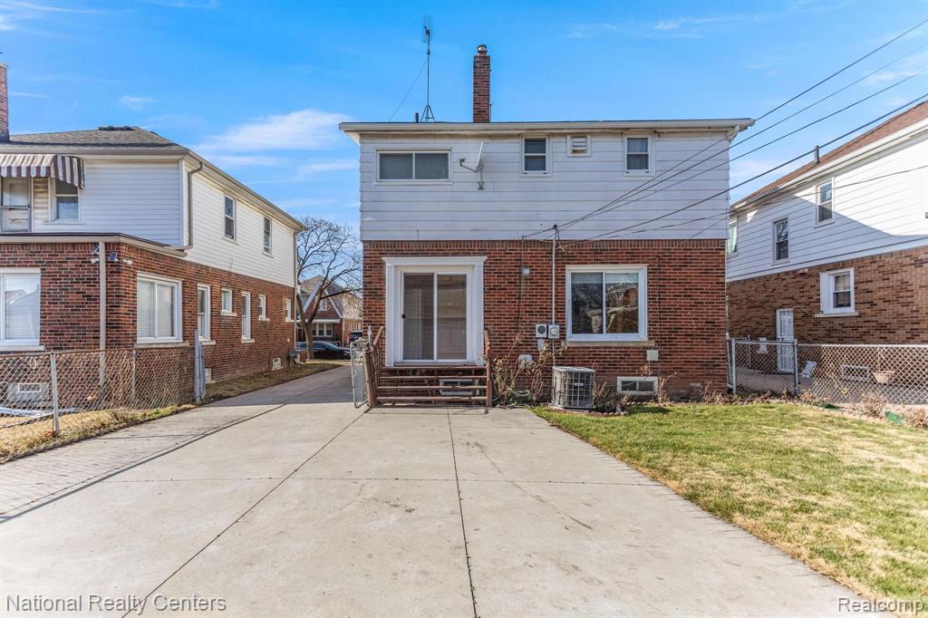 4242 LAPHAM Street, Dearborn, MI 48126 — Photo 52