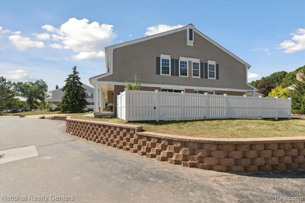21348 E Glen Haven Circle, Novi, MI 48167 — Photo 36