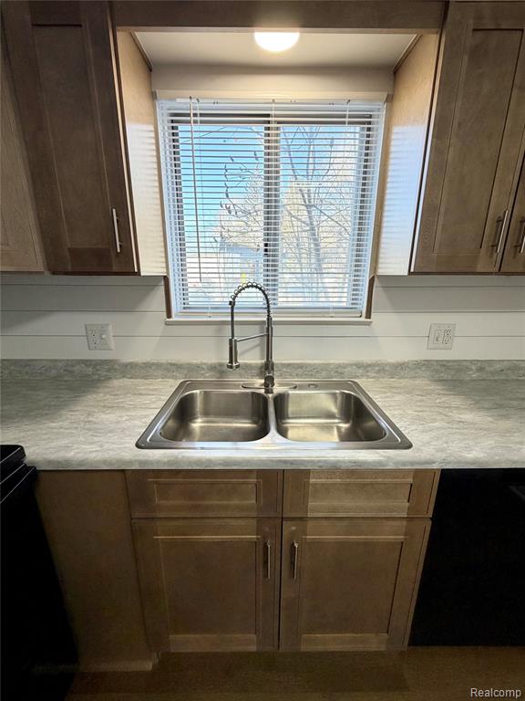 508 FAIRBROOK Street, Northville, MI 48167 — Photo 12