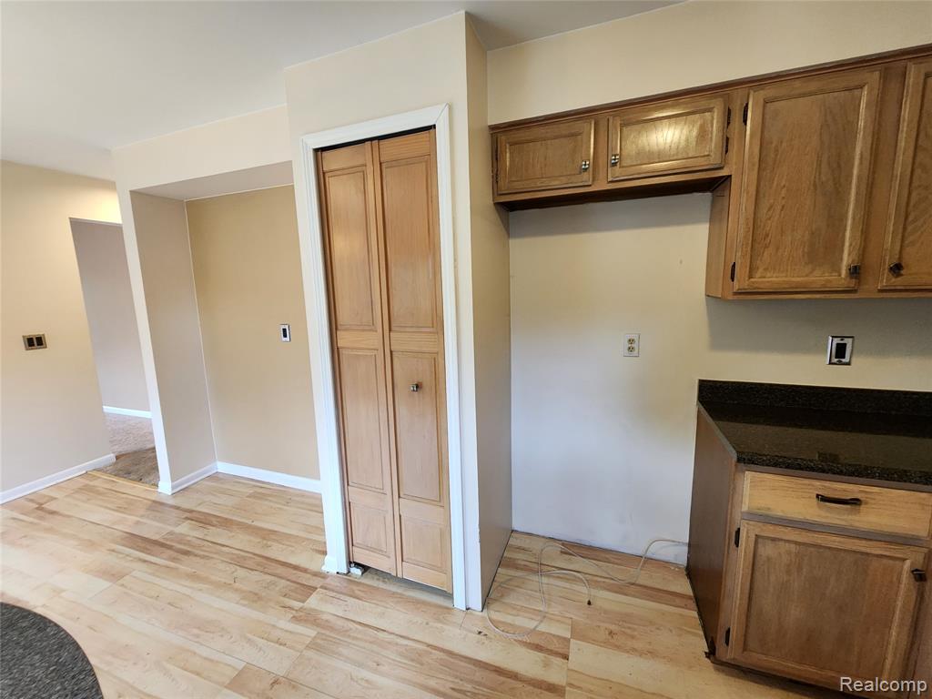 19400 W 11 Mile Road, Lathrup Village, MI 48076 — Photo 26