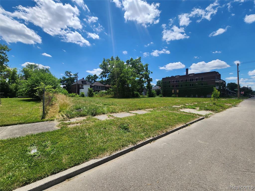 2903 MONTGOMERY Street, Detroit, MI 48206 — Photo 11