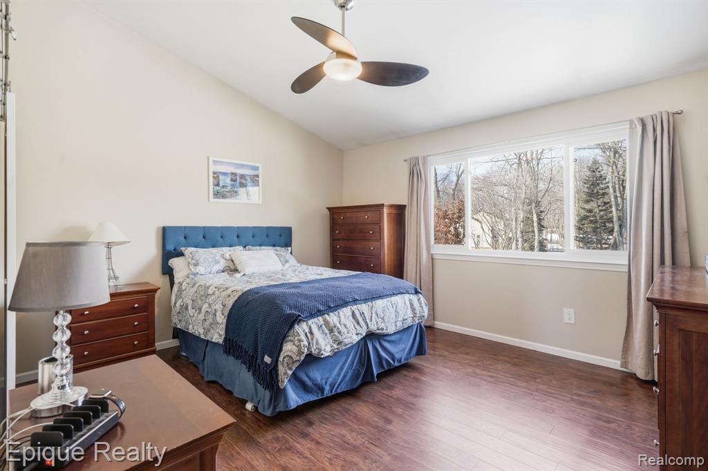 5421 Wentworth Drive, Commerce Twp, MI 48382 — Photo 11