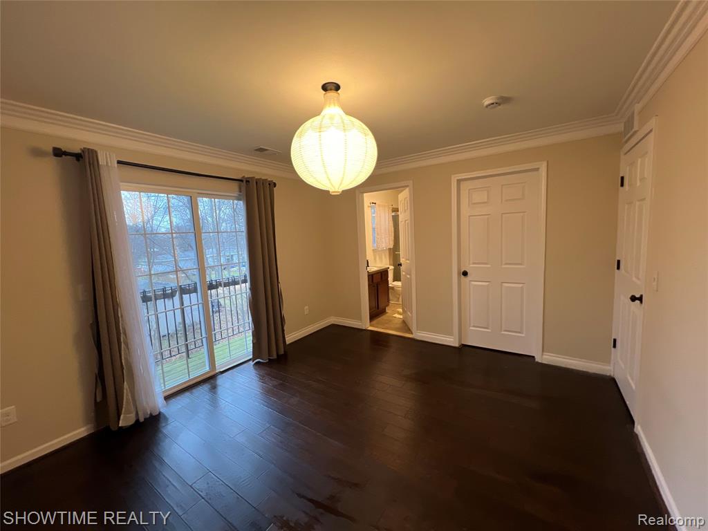 8357 Williamstown Drive, Utica, MI 48316 — Photo 8