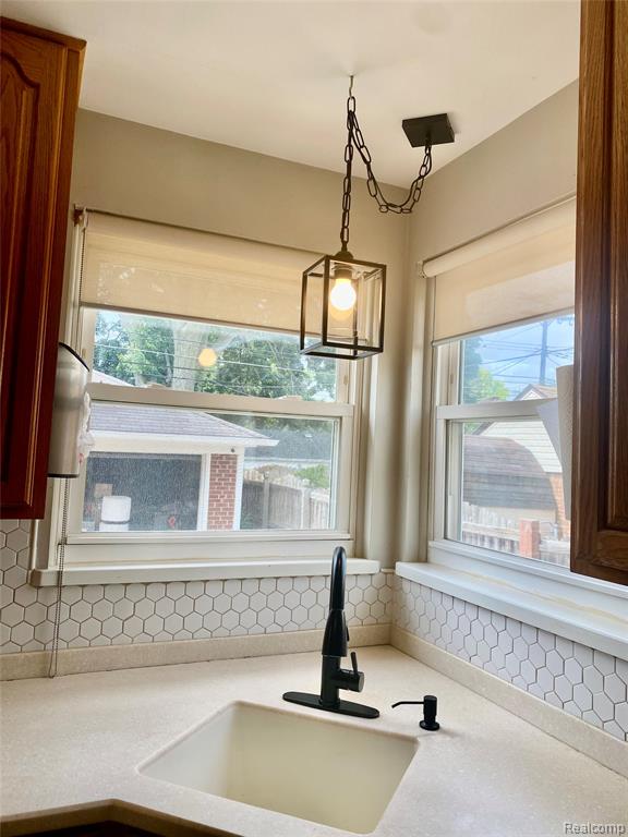 869 Pagel Avenue, Lincoln Park, MI 48146 — Photo 15