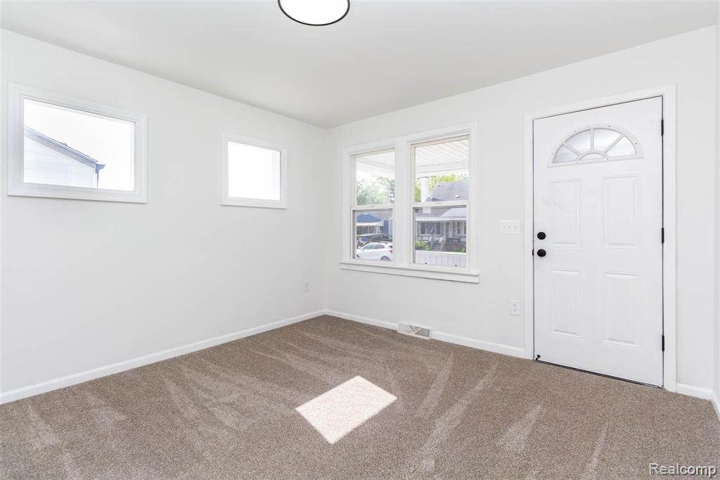 8713 Hupp Avenue, Warren, MI 48089 — Photo 6