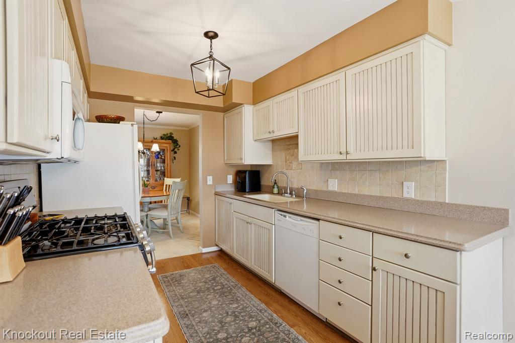 239 Churchgrove Road, Frankenmuth, MI 48734 — Photo 16