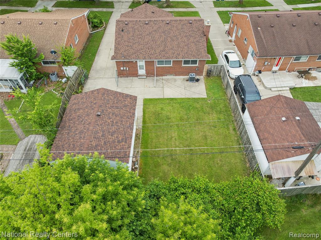 8108 Whitefield Street, Dearborn Heights, MI 48127 — Photo 23