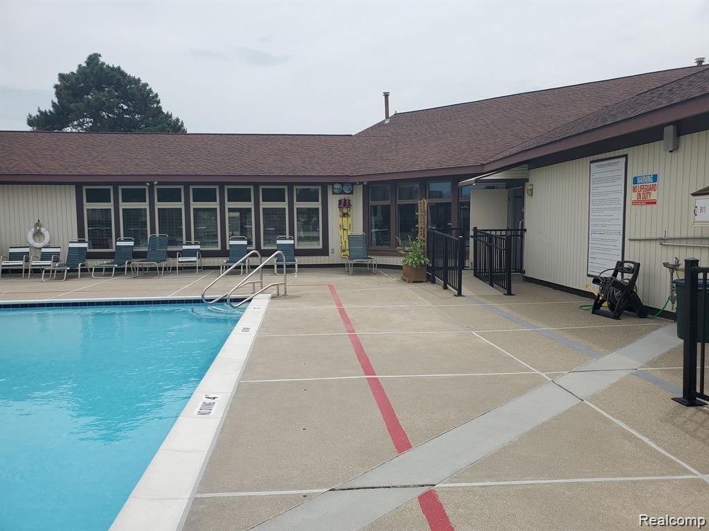 40666 Newport Drive, Plymouth, MI 48170 — Photo 35