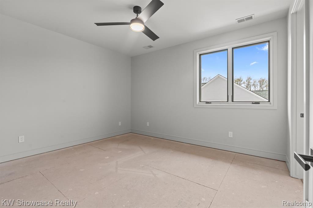 2559 Crystal Lake Drive, Commerce Twp, MI 48382 — Photo 37