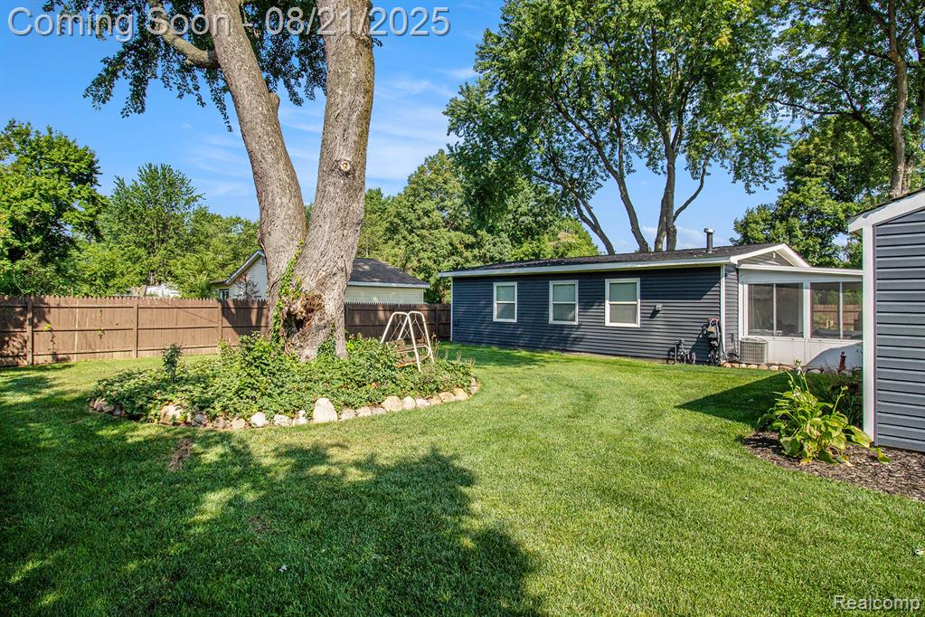 9301 Big Lake Road, Clarkston, MI — Photo 18