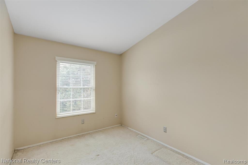 22353 PEACHTREE, Novi, MI — Photo 15
