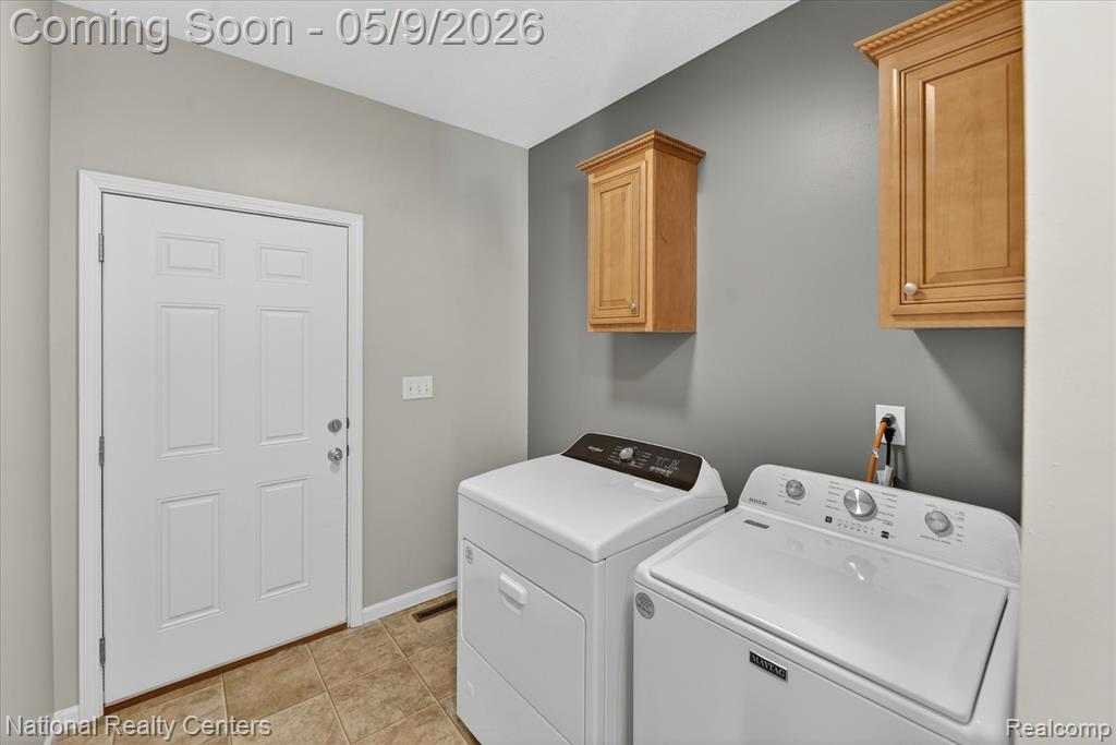 56536 Briar Meadow Road, South Lyon, MI 48178 — Photo 22