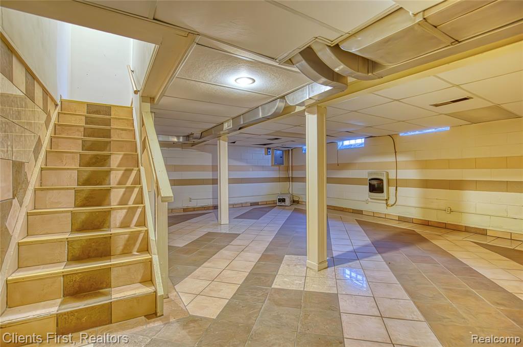 551 Fiske Drive, Detroit, MI 48214 — Photo 22