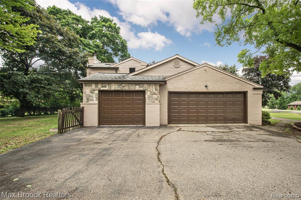 6730 Halyard Road, Bloomfield Hills, MI 48301 — Photo 58