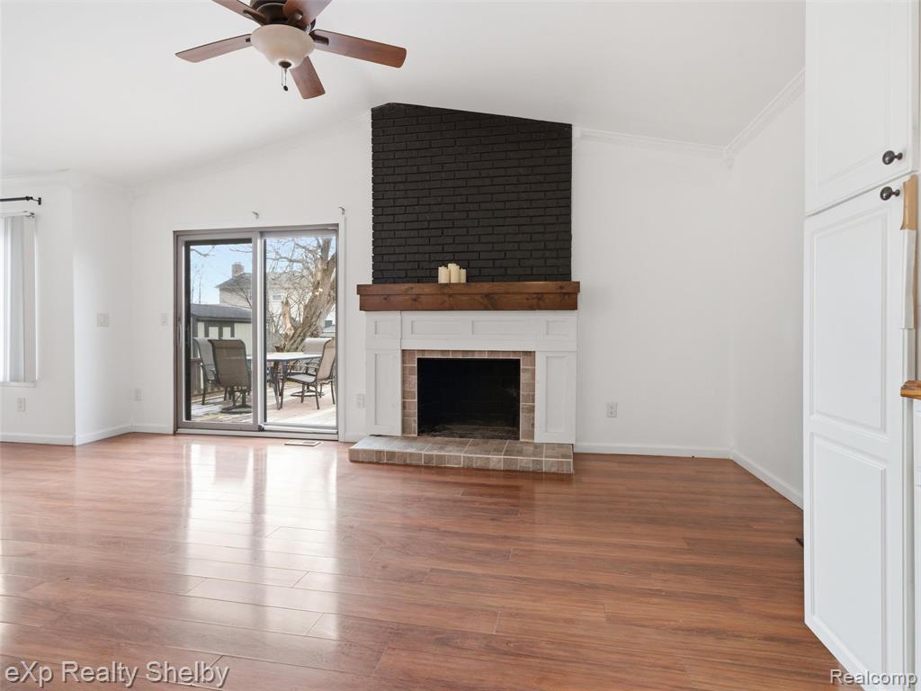 41670 Amberly Drive, Clinton Twp, MI 48038 — Photo 12