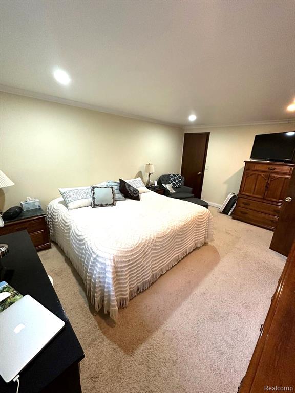 5601 ASTER Drive, Troy, MI 48085 — Photo 14